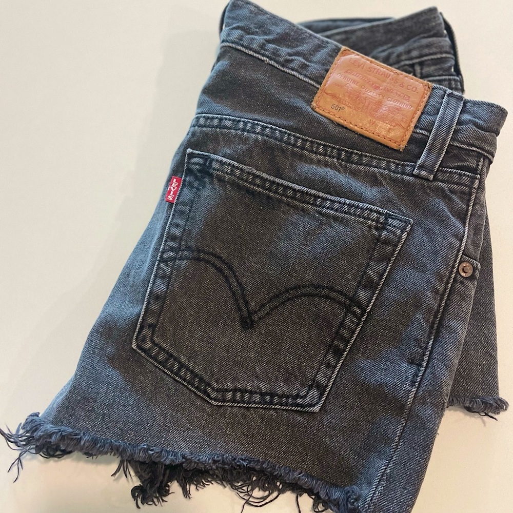 Levi’s 501 faded black denim shorts